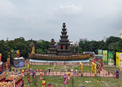 28th September 2025 : Aerial View of Durga Puja Pandal Festival in Kolkata