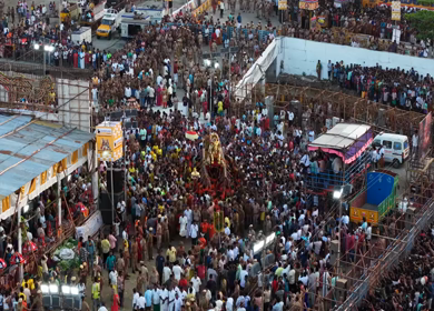 12th May 2025 : Aerial View of Massive Crowd During Azhagar Festival at Vaigai River Madurai India
