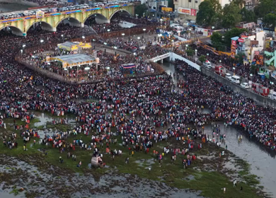 12th May 2025 : Aerial View of Massive Crowd During Azhagar Festival at Vaigai River Madurai India
