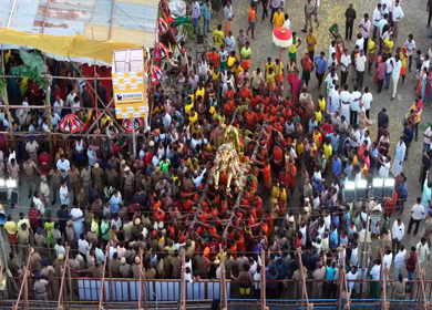 12th May 2025 : Aerial View of Massive Crowd During Azhagar Festival at Vaigai River Madurai India