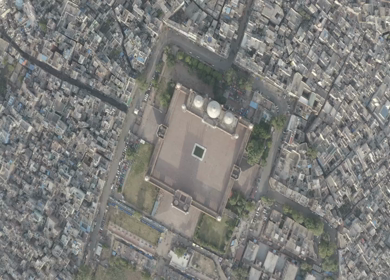 An aerial shot of Jama Masjid, Chandni Chowk during the COVID-19 