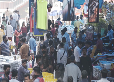 4th April 2021: Shot of people at Nehru Place market at New Delhi in India