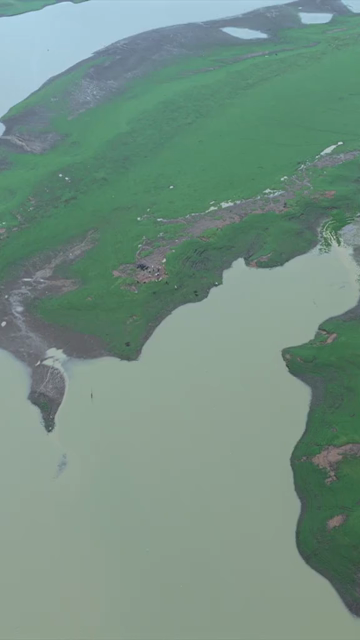 Vertical Aerial View of Tawa Reservoir and Satpura Landscape Madhya Pradesh India