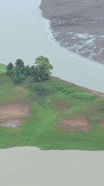 Vertical Aerial View of Tawa Reservoir and Satpura Landscape Madhya Pradesh India
