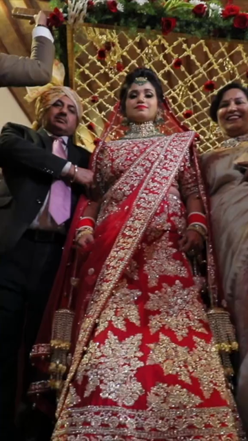 09th Feb 2026 : Vertical Shot of Indian Bride Entrance at Luxury Wedding Ceremony