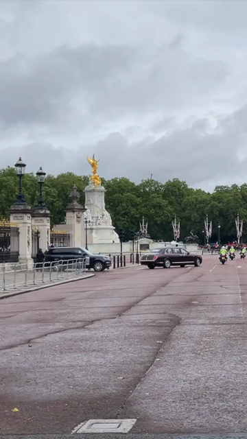 Vertical View of Buckingham Palace Victoria Memorial in London England